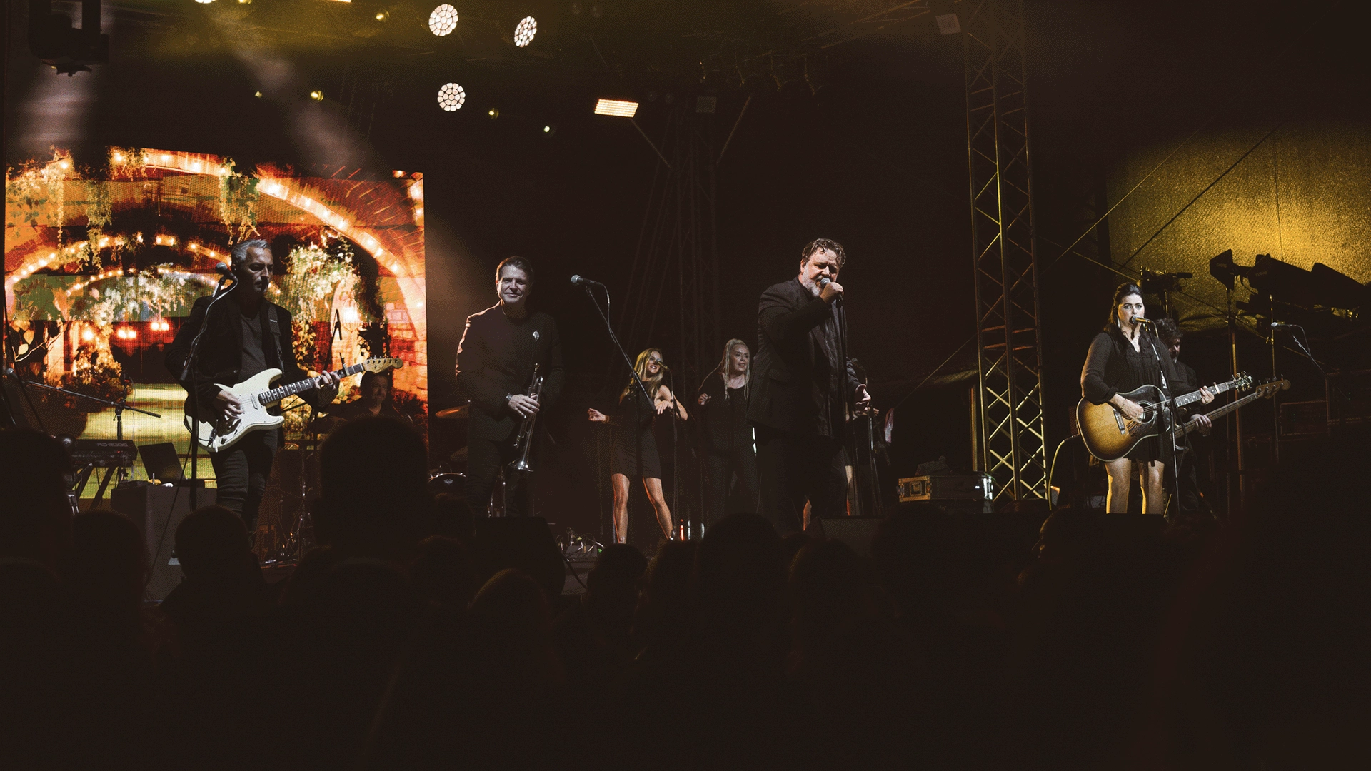 indoor-garden-party-footer